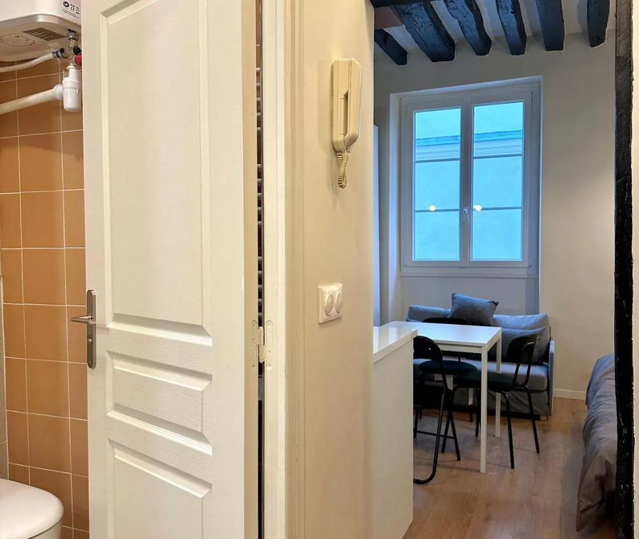 Cozy Apartment Near Pompidou Marais In Vertus Párizs